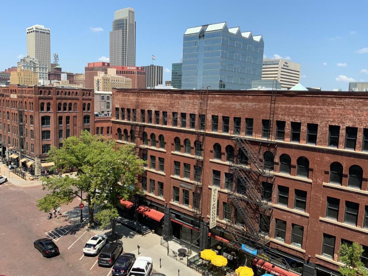 Blackout Themed Residence In The Prime Heart Of Omaha'S Old Market! Exterior foto